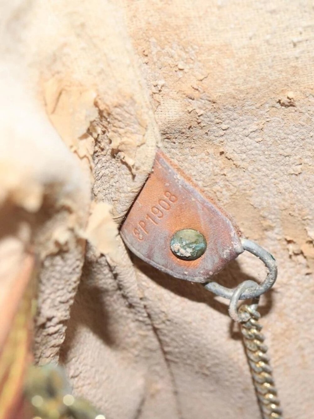 LOUIS VUITTON Monogram Bucket GM Shoulder Bag - Picture 11 of 16